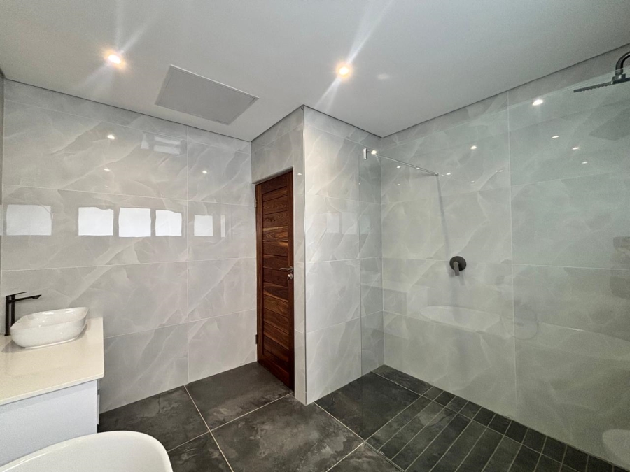 4 Bedroom Property for Sale in Grimbeeck Park North West